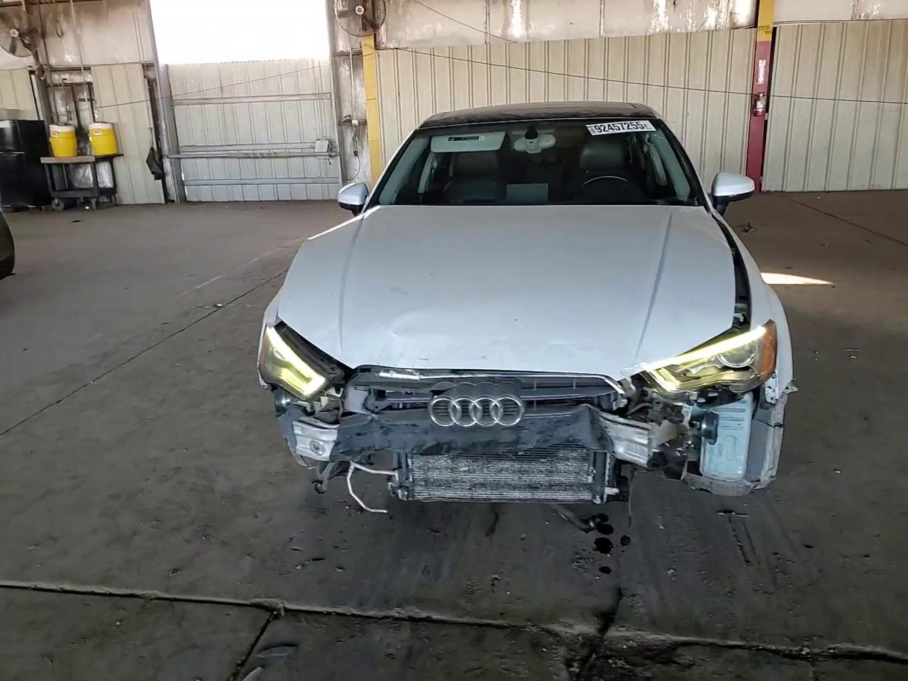 Фото: WAUCJGFF0F1063422