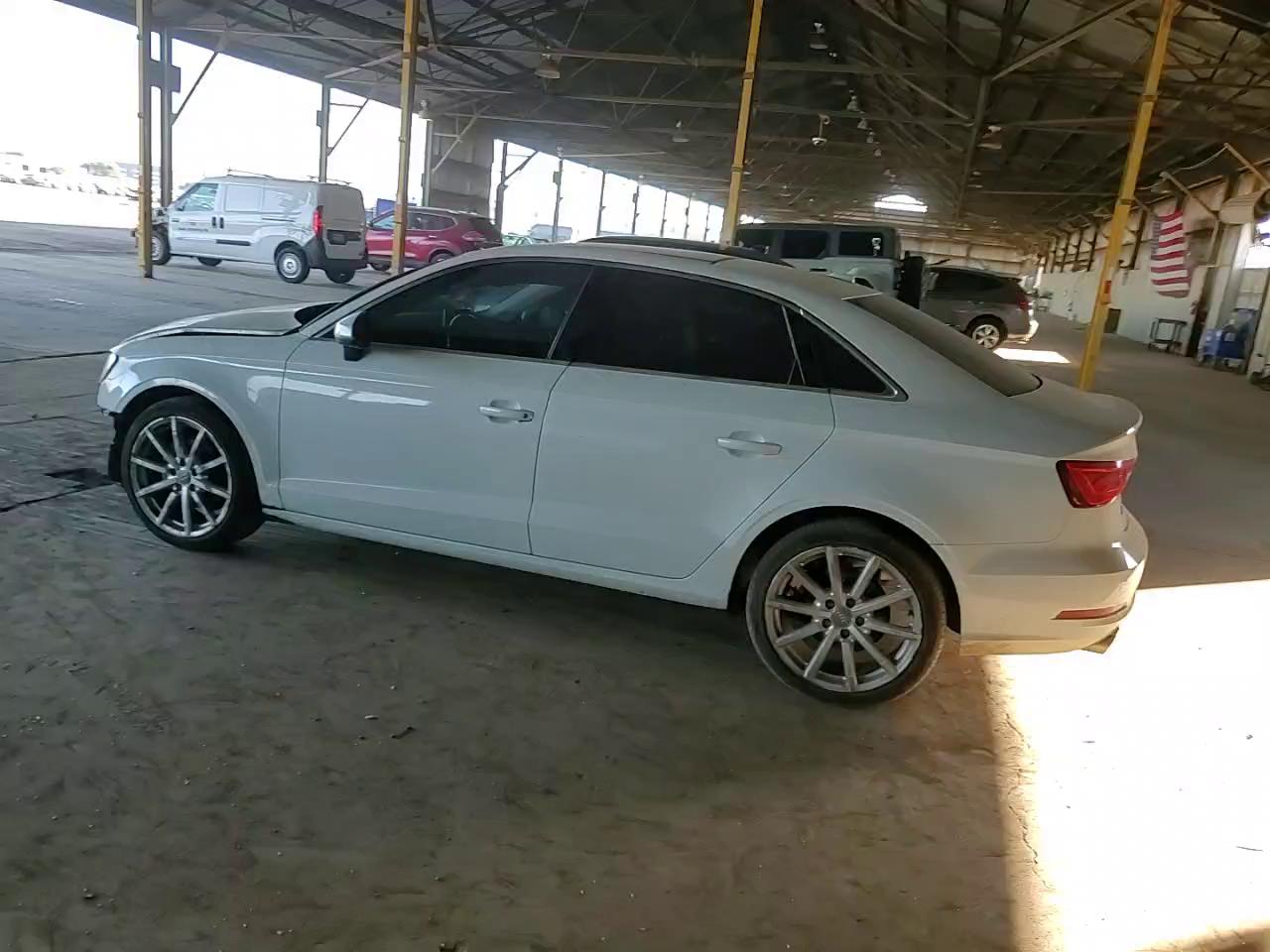 Фото: WAUCJGFF0F1063422