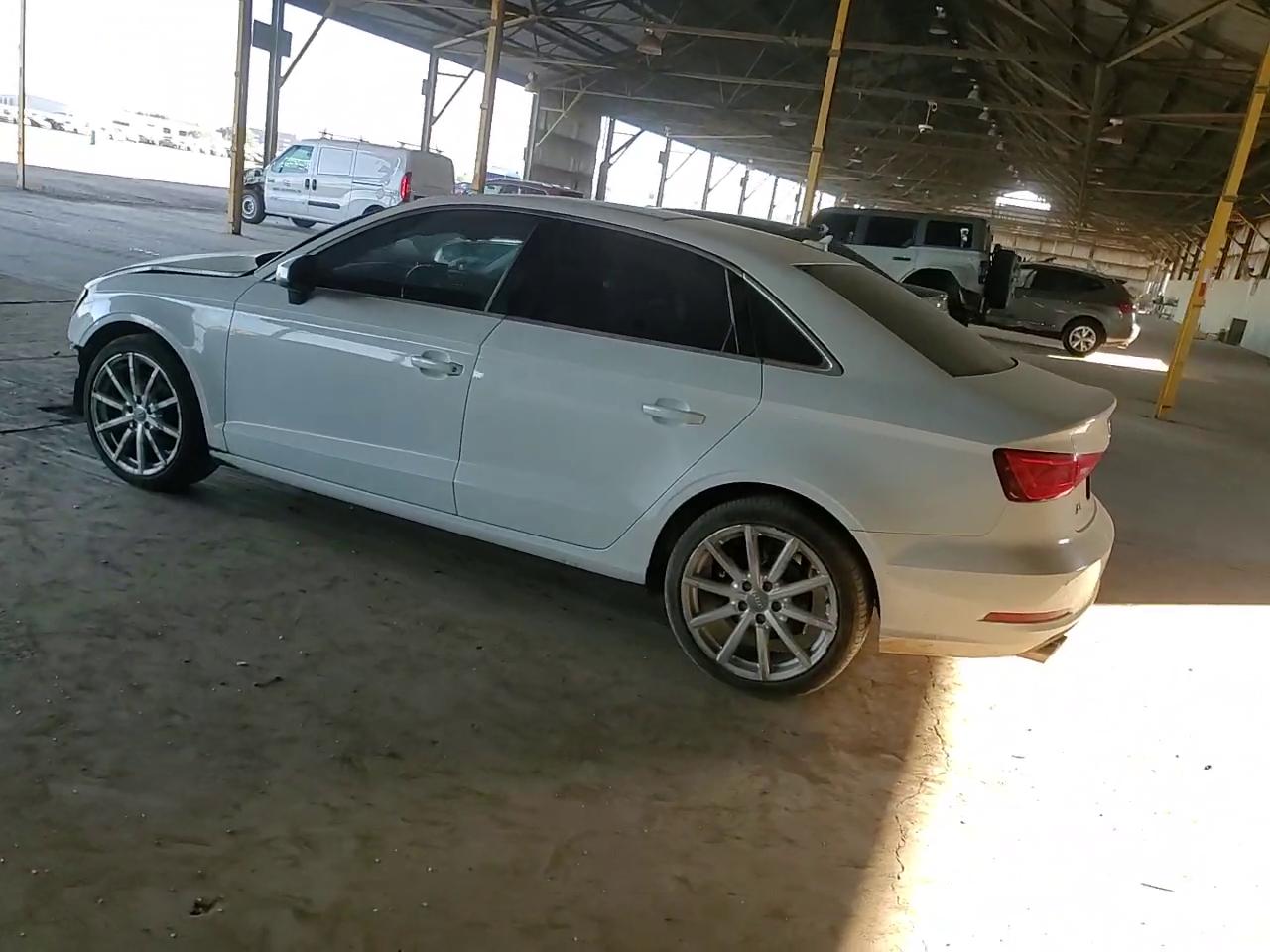 Фото: WAUCJGFF0F1063422