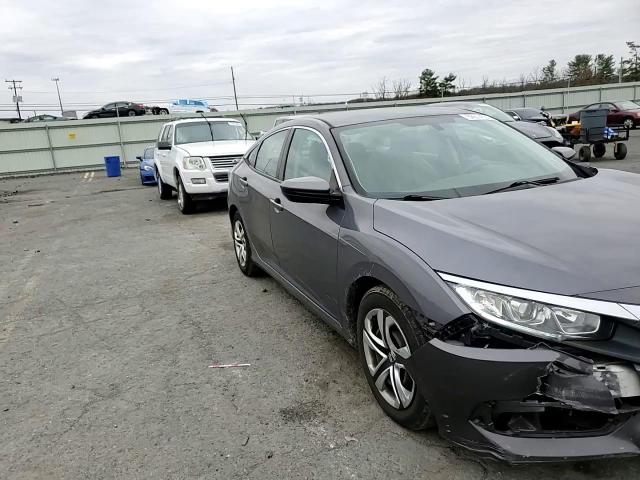 2018 Honda Civic Lx VIN: 2HGFC2F58JH608704 Lot: 92614135