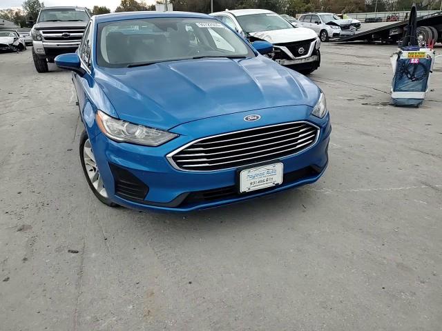 2019 Ford Fusion Se VIN: 3FA6P0LU2KR211505 Lot: 90722905