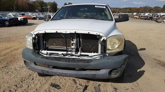 2008 Dodge Ram 1500 St VIN: 1D7HU18258J137918 Lot: 90999595