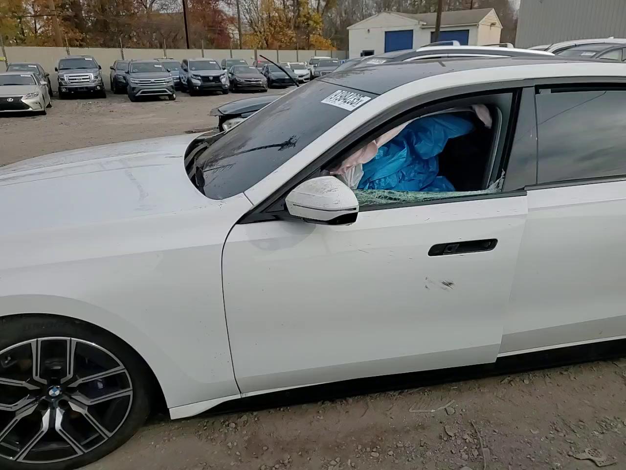 Фото: WBY53EJ03SCU97473