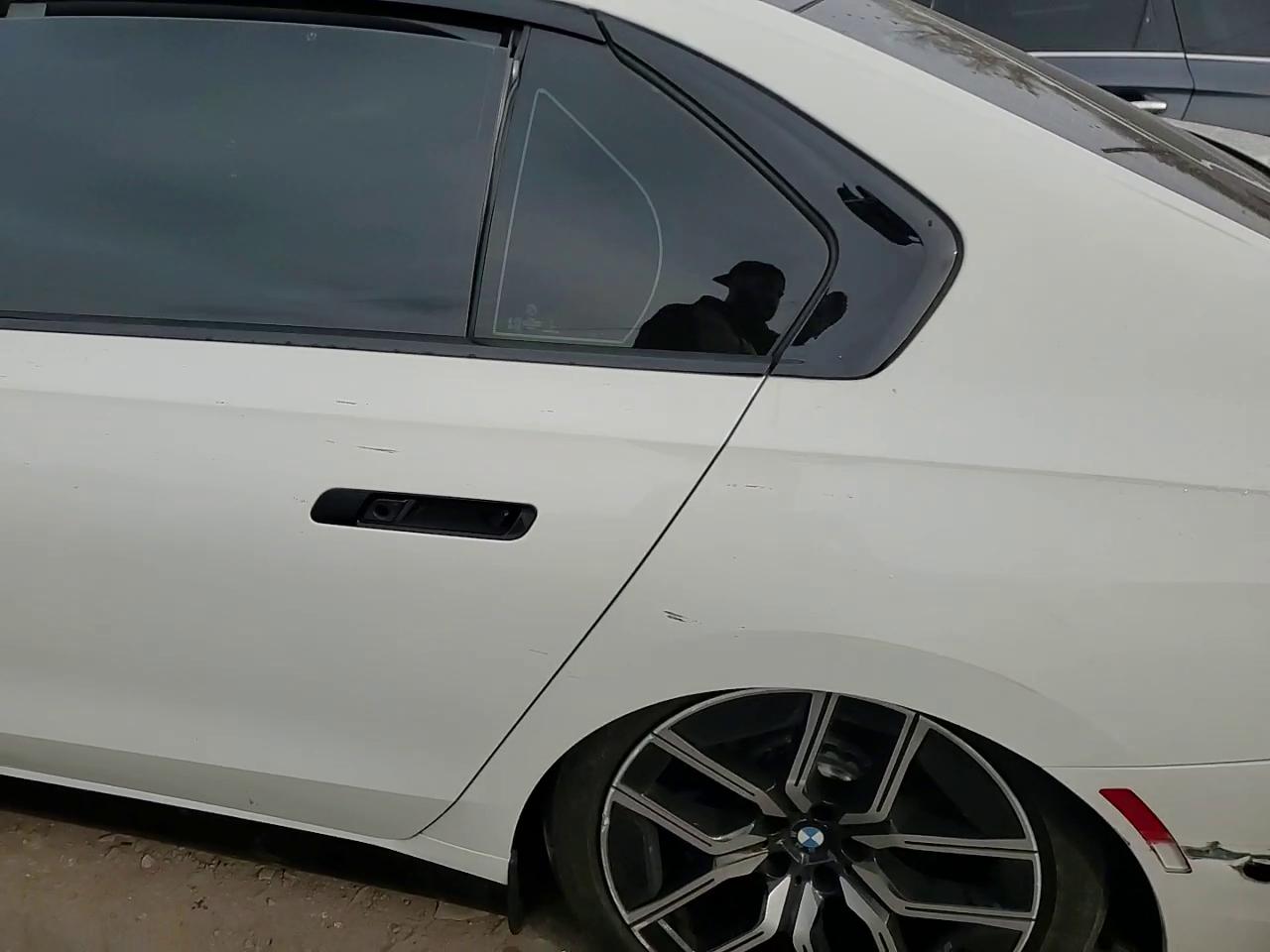 Фото: WBY53EJ03SCU97473