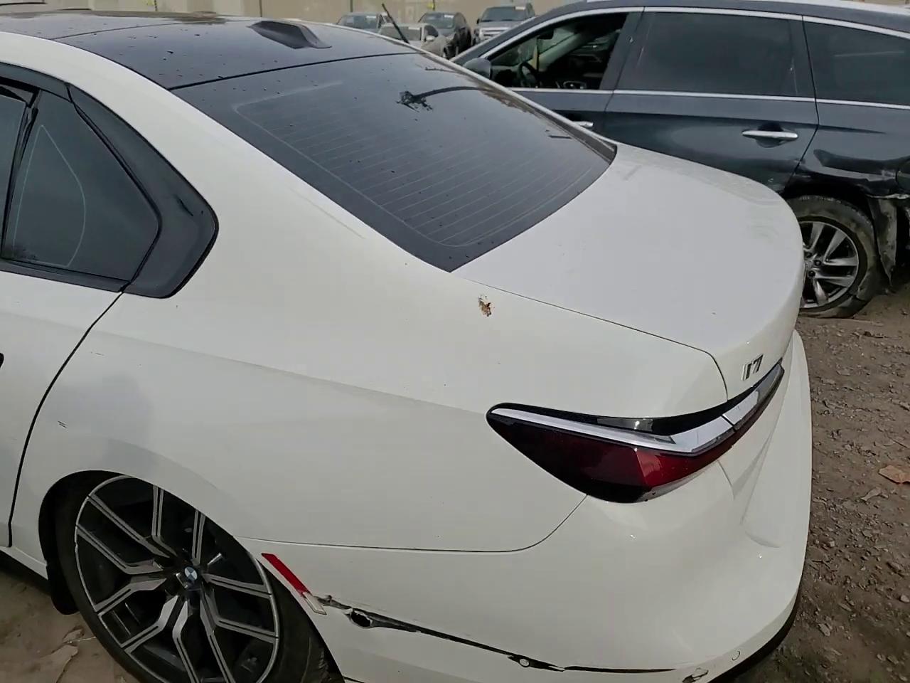 Фото: WBY53EJ03SCU97473