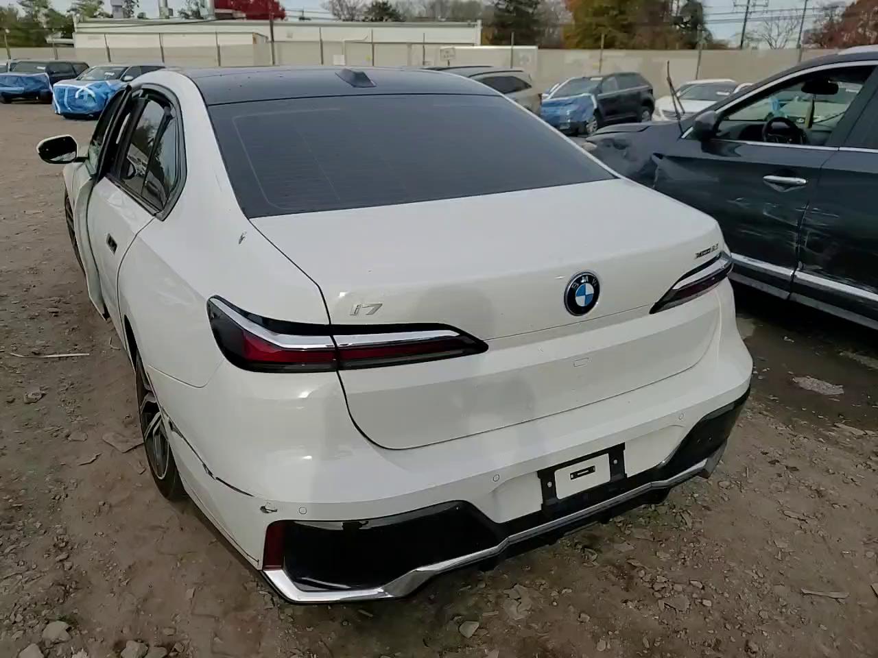 Фото: WBY53EJ03SCU97473