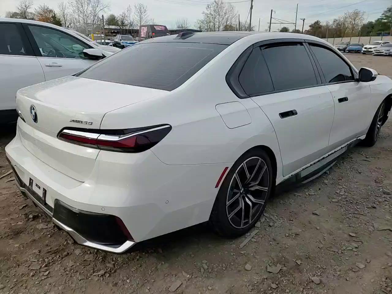 Фото: WBY53EJ03SCU97473