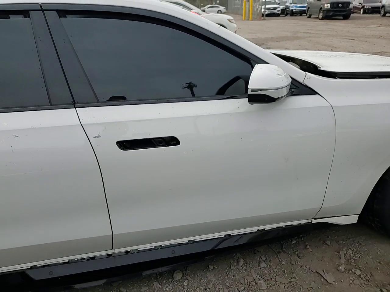 Фото: WBY53EJ03SCU97473