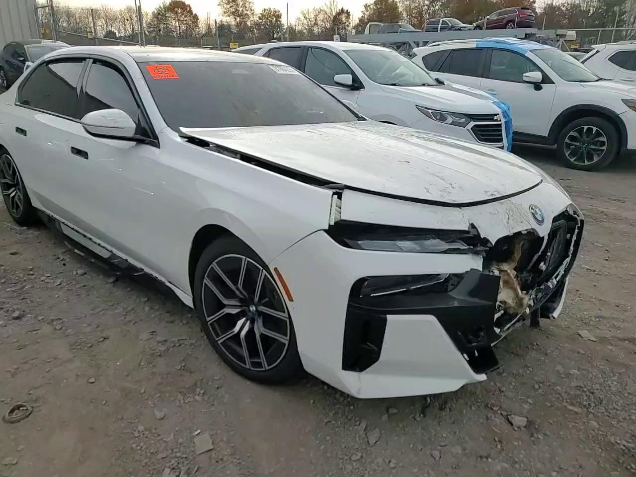 Фото: WBY53EJ03SCU97473