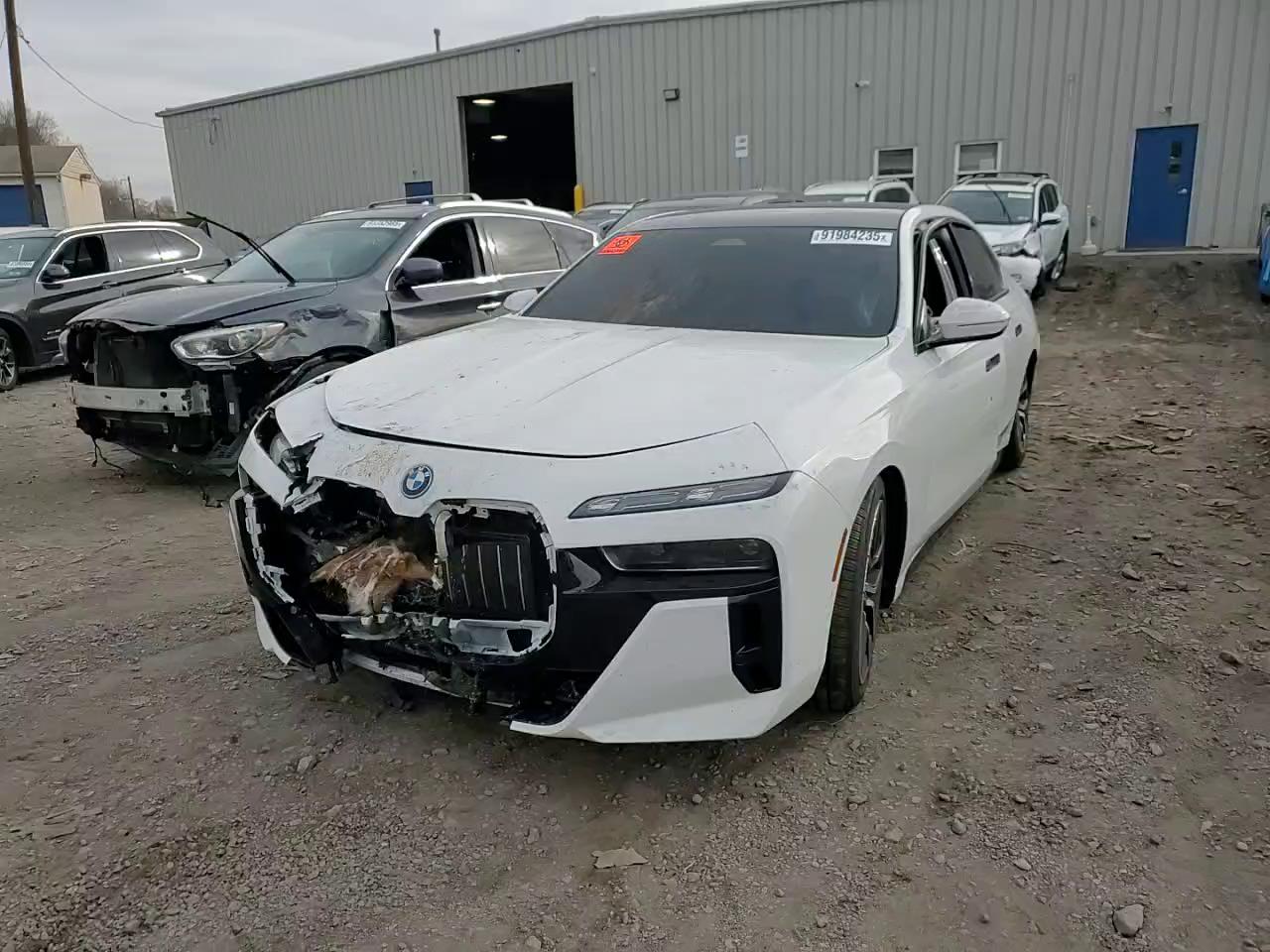 Фото: WBY53EJ03SCU97473