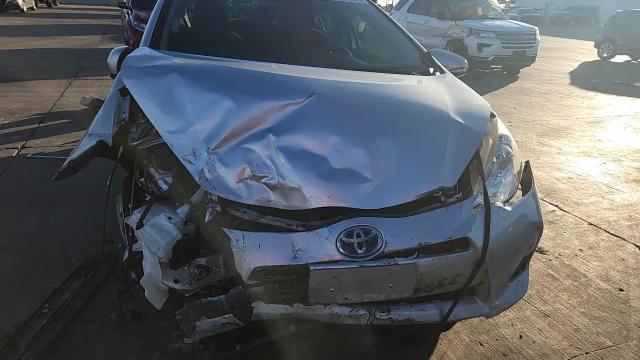 2014 Toyota Prius C VIN: JTDKDTB33E1561977 Lot: 94078535