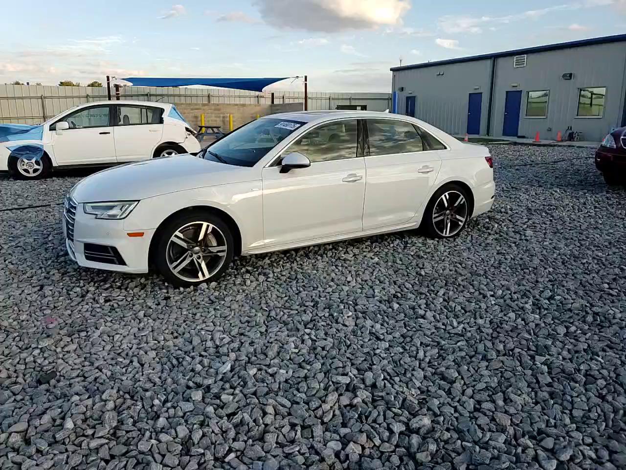 Фото: WAUENAF42JN014460