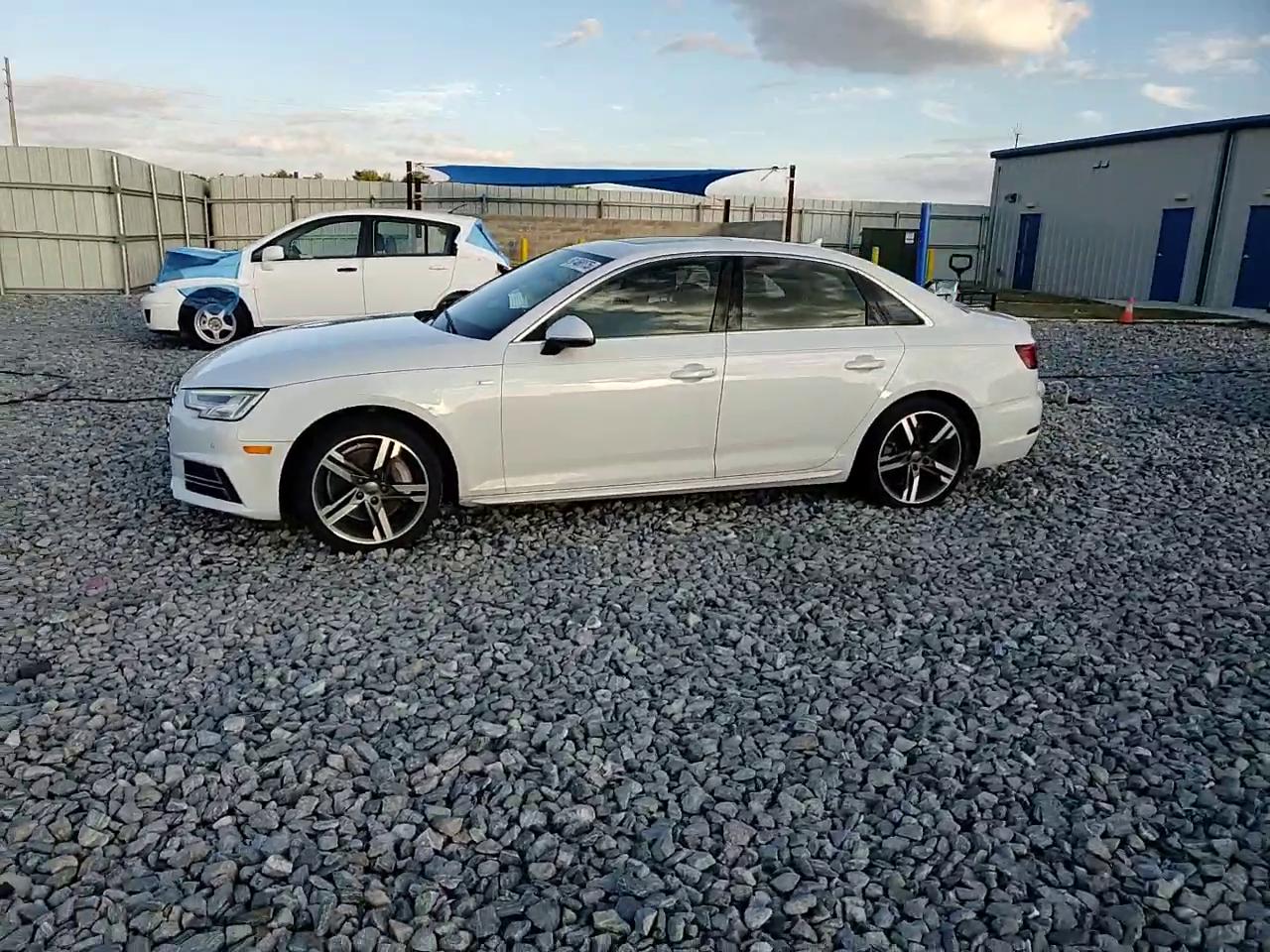 Фото: WAUENAF42JN014460