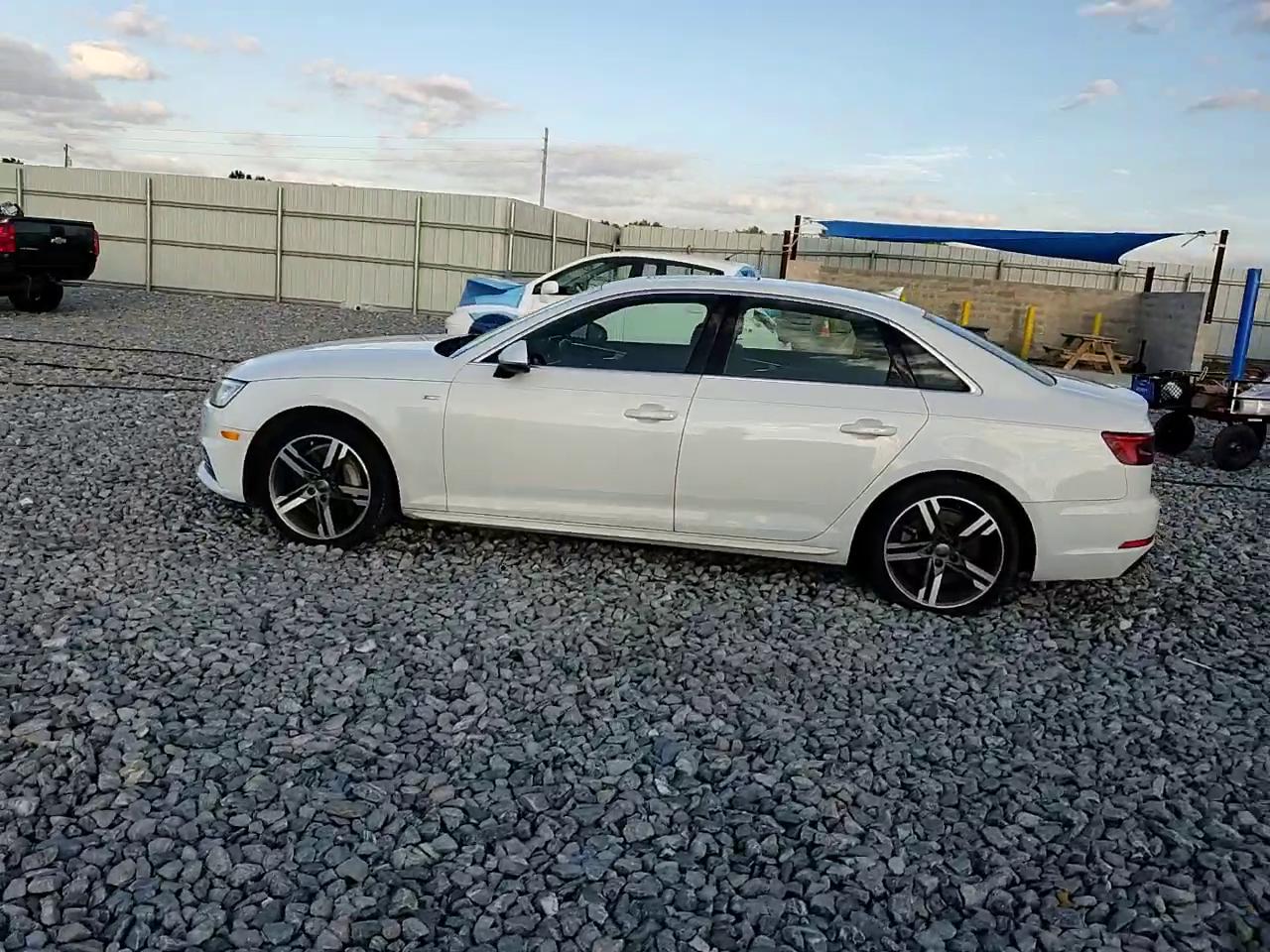 Фото: WAUENAF42JN014460