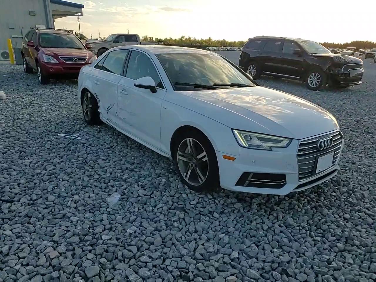 Фото: WAUENAF42JN014460