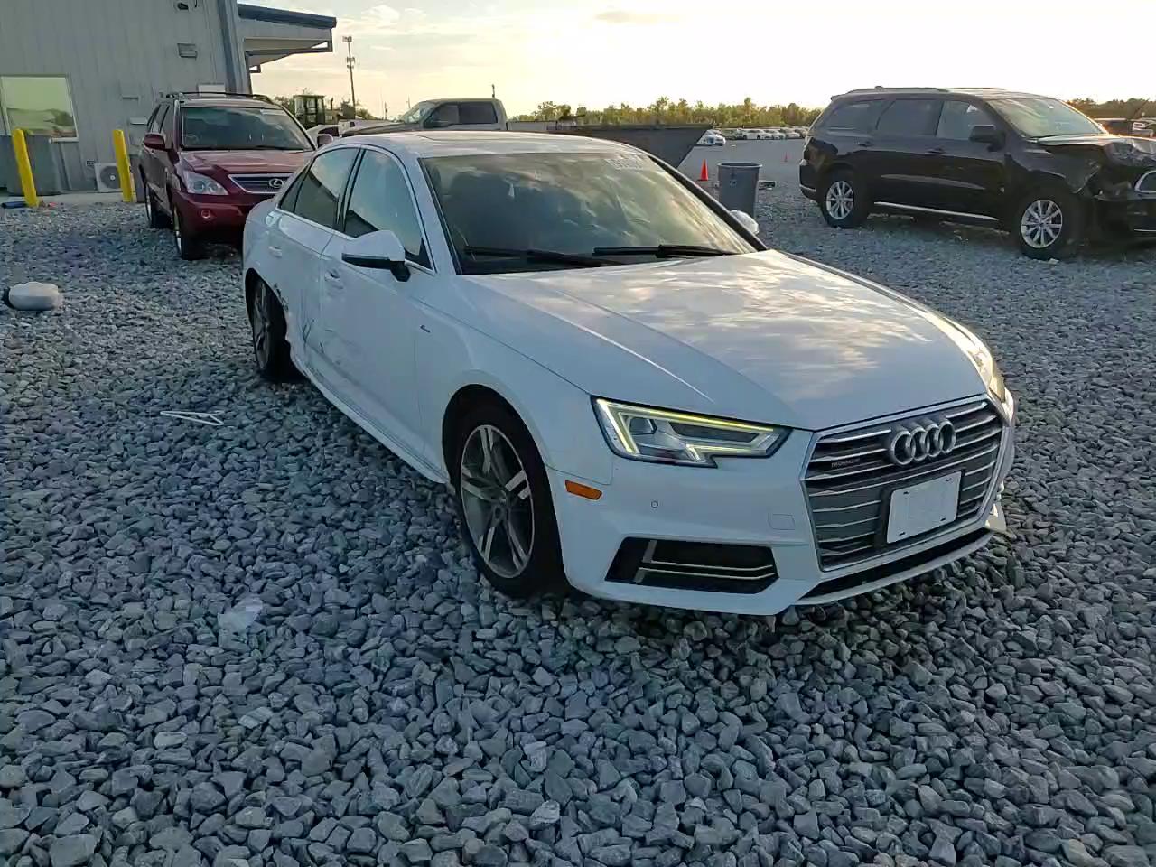 Фото: WAUENAF42JN014460