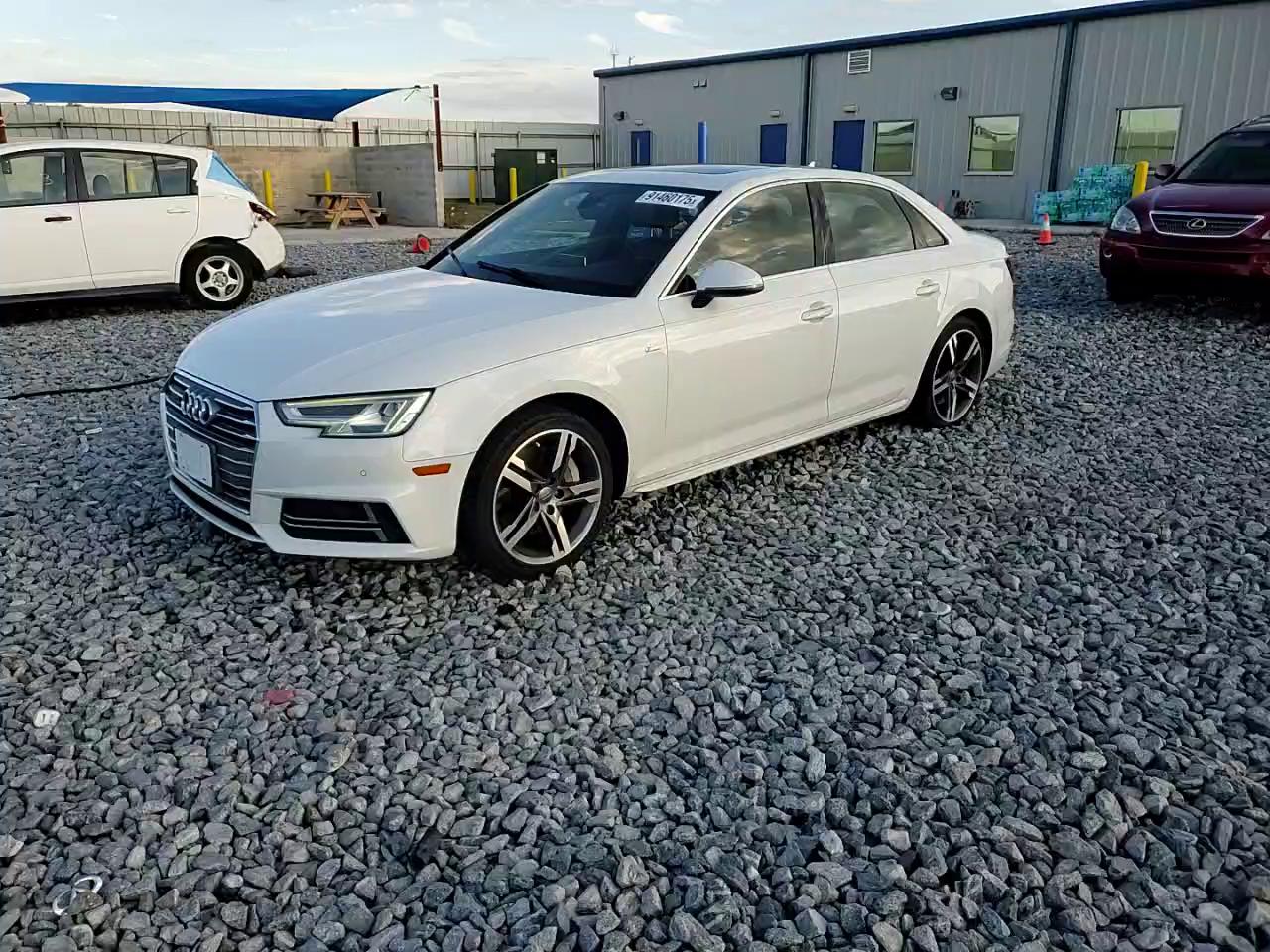 Фото: WAUENAF42JN014460