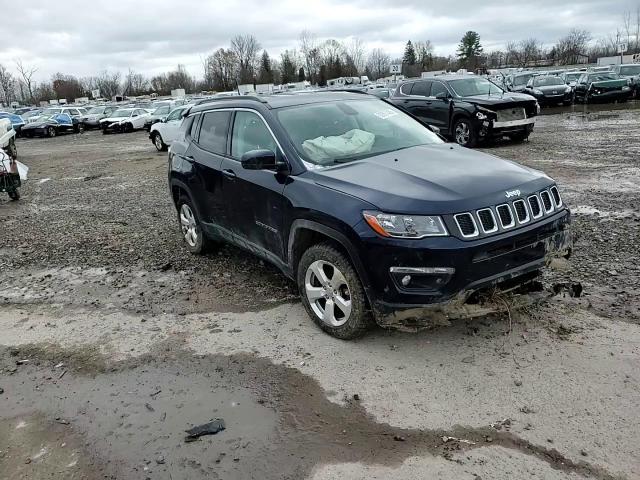 2018 Jeep Compass Latitude VIN: 3C4NJDBB7JT262000 Lot: 92691485