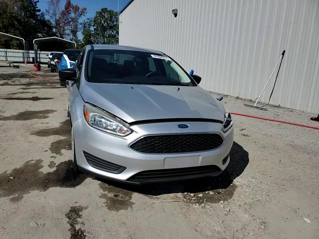 2016 Ford Focus S VIN: 1FADP3E24GL304357 Lot: 91094255