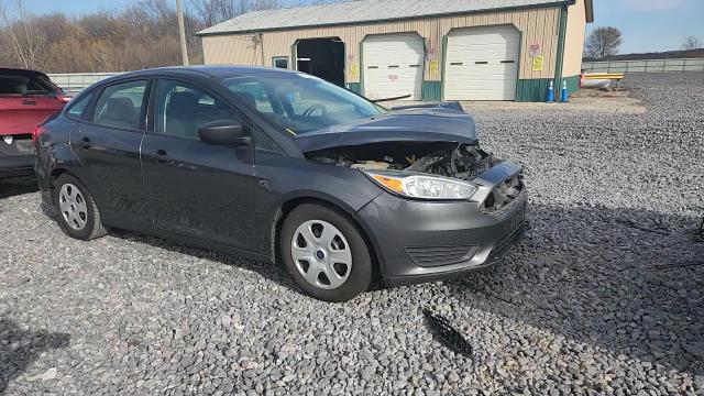 2015 Ford Focus S VIN: 1FADP3E26FL299967 Lot: 92740625