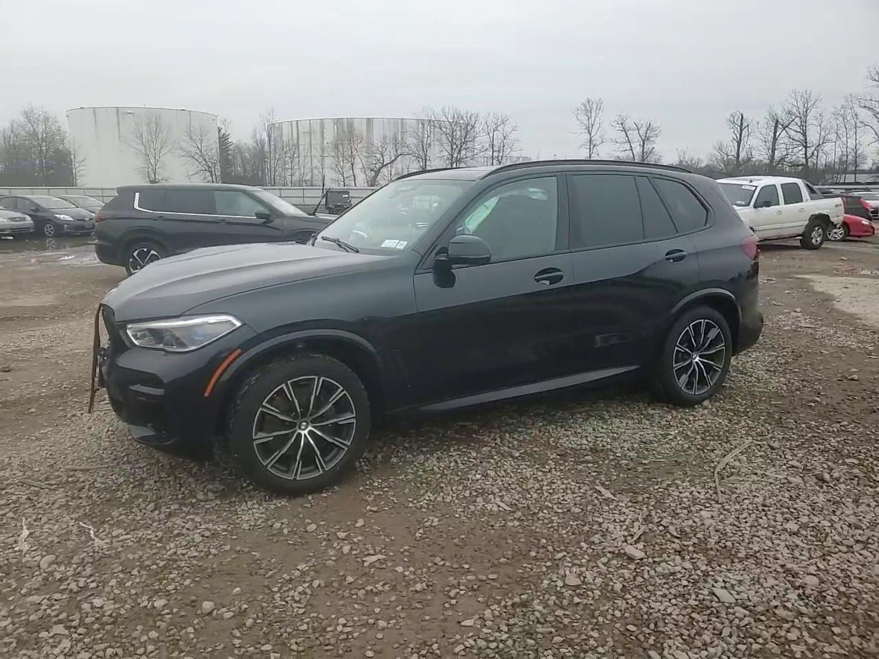 Фото: 5UXCR6C06P9P20229