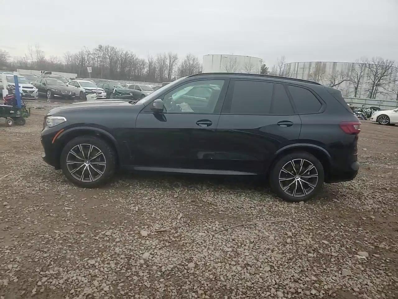 Фото: 5UXCR6C06P9P20229