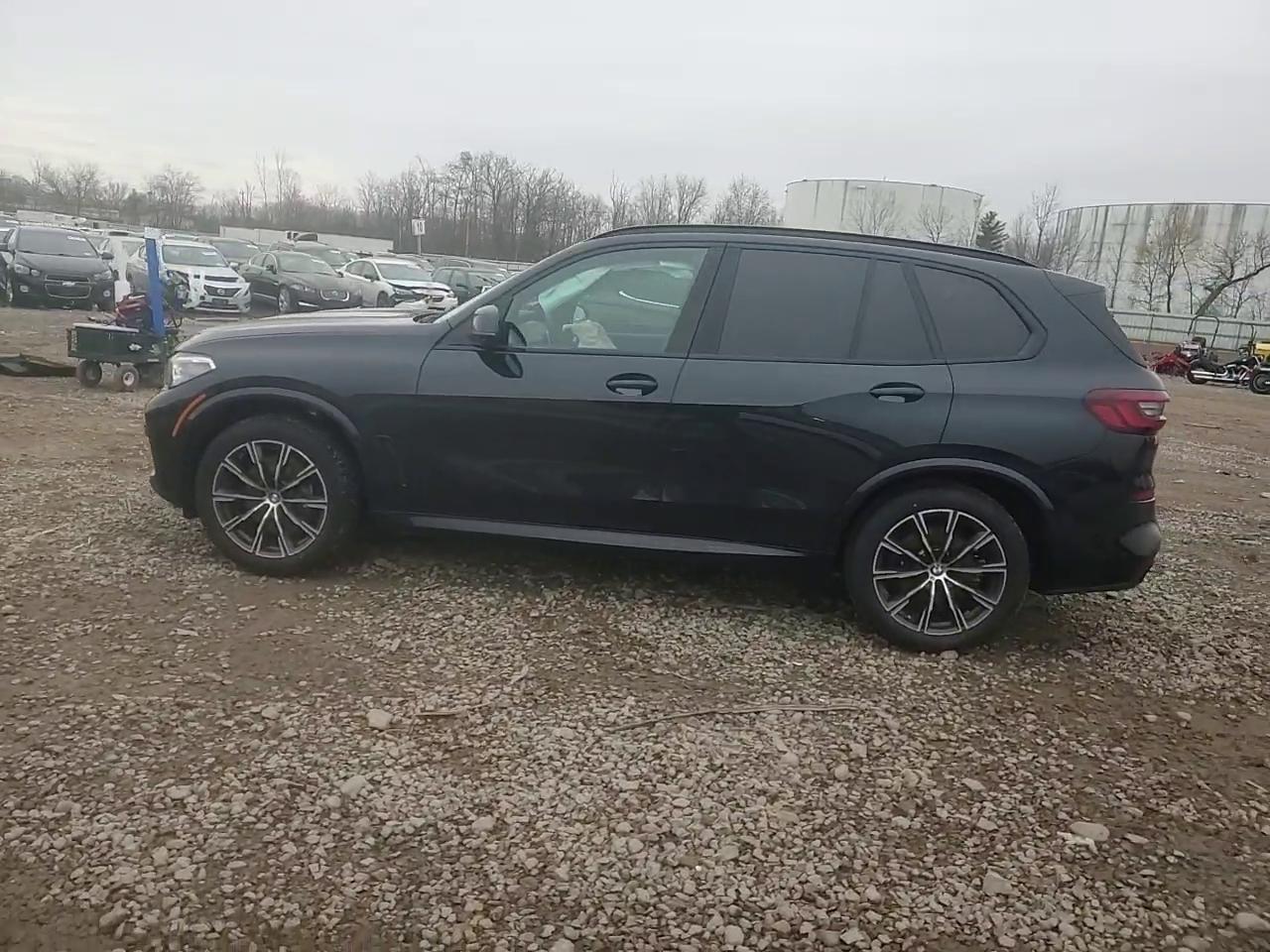 Фото: 5UXCR6C06P9P20229