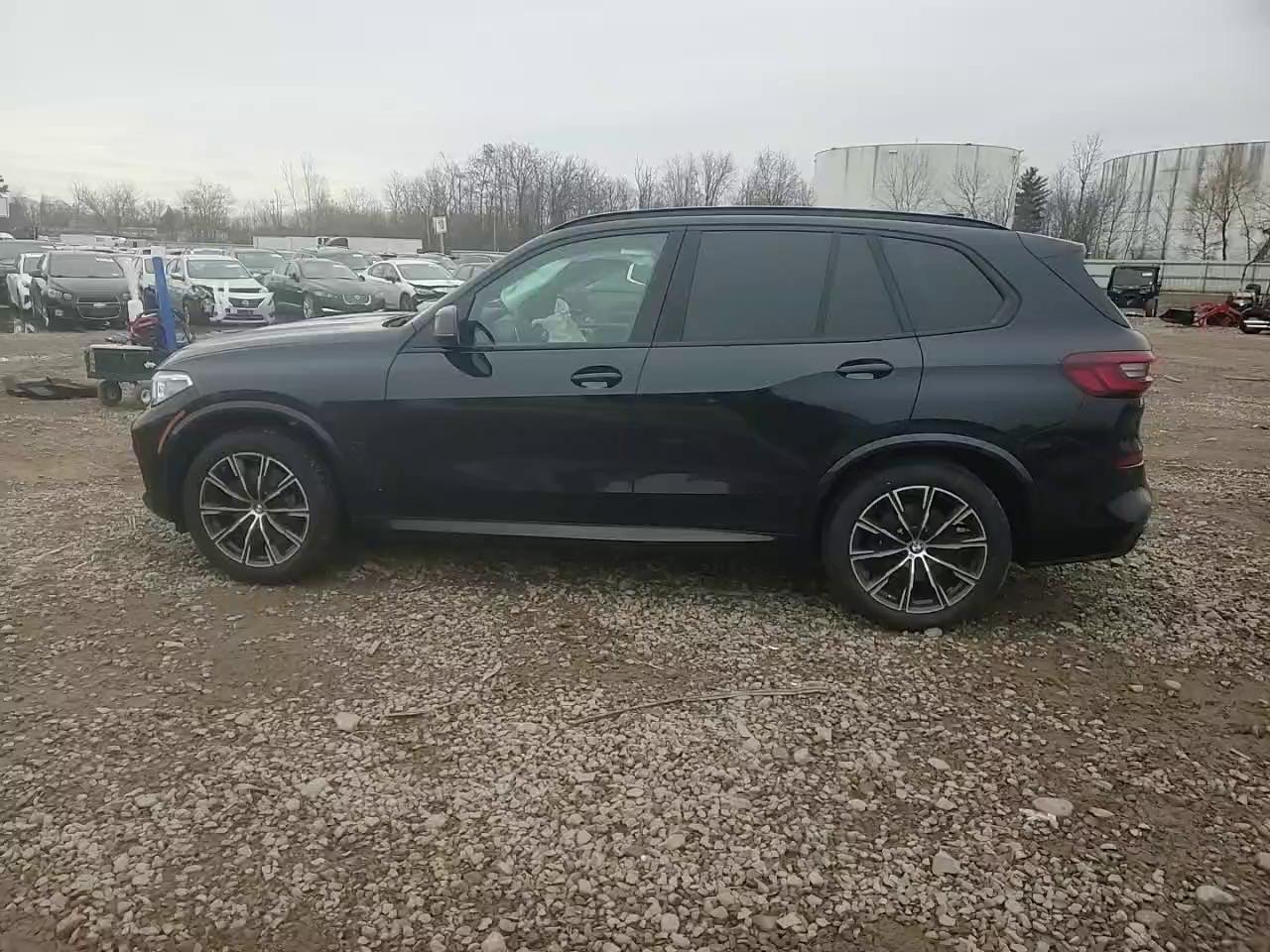 Фото: 5UXCR6C06P9P20229