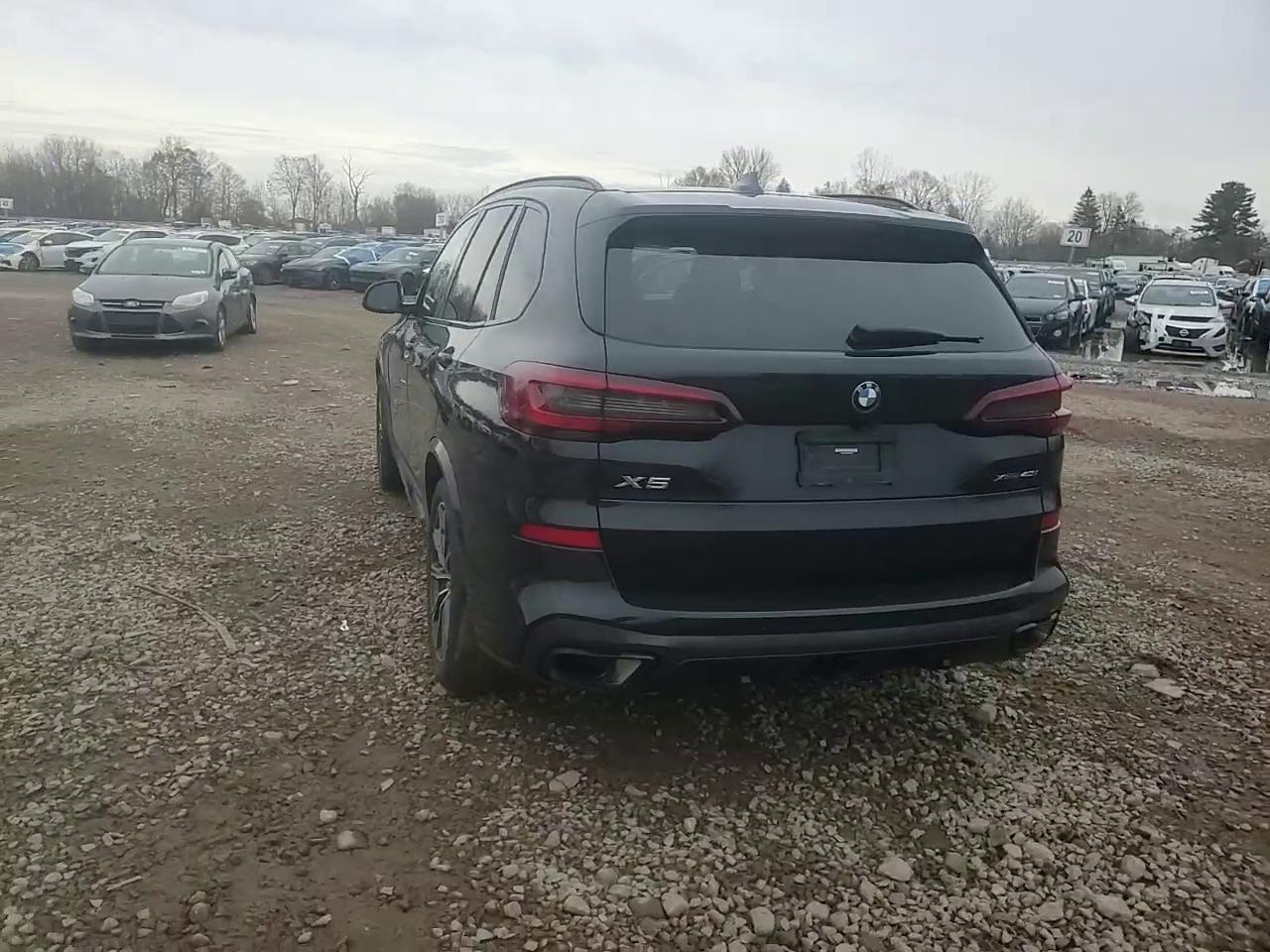 Фото: 5UXCR6C06P9P20229