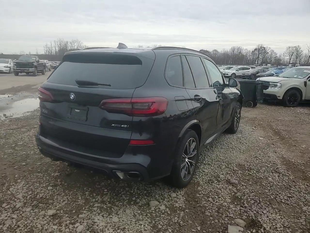 Фото: 5UXCR6C06P9P20229