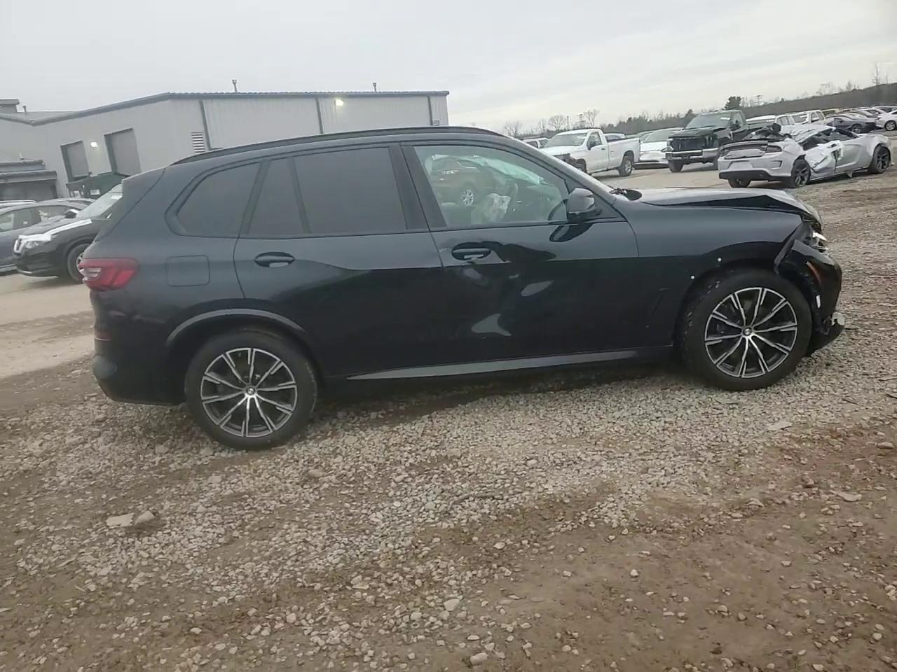 Фото: 5UXCR6C06P9P20229