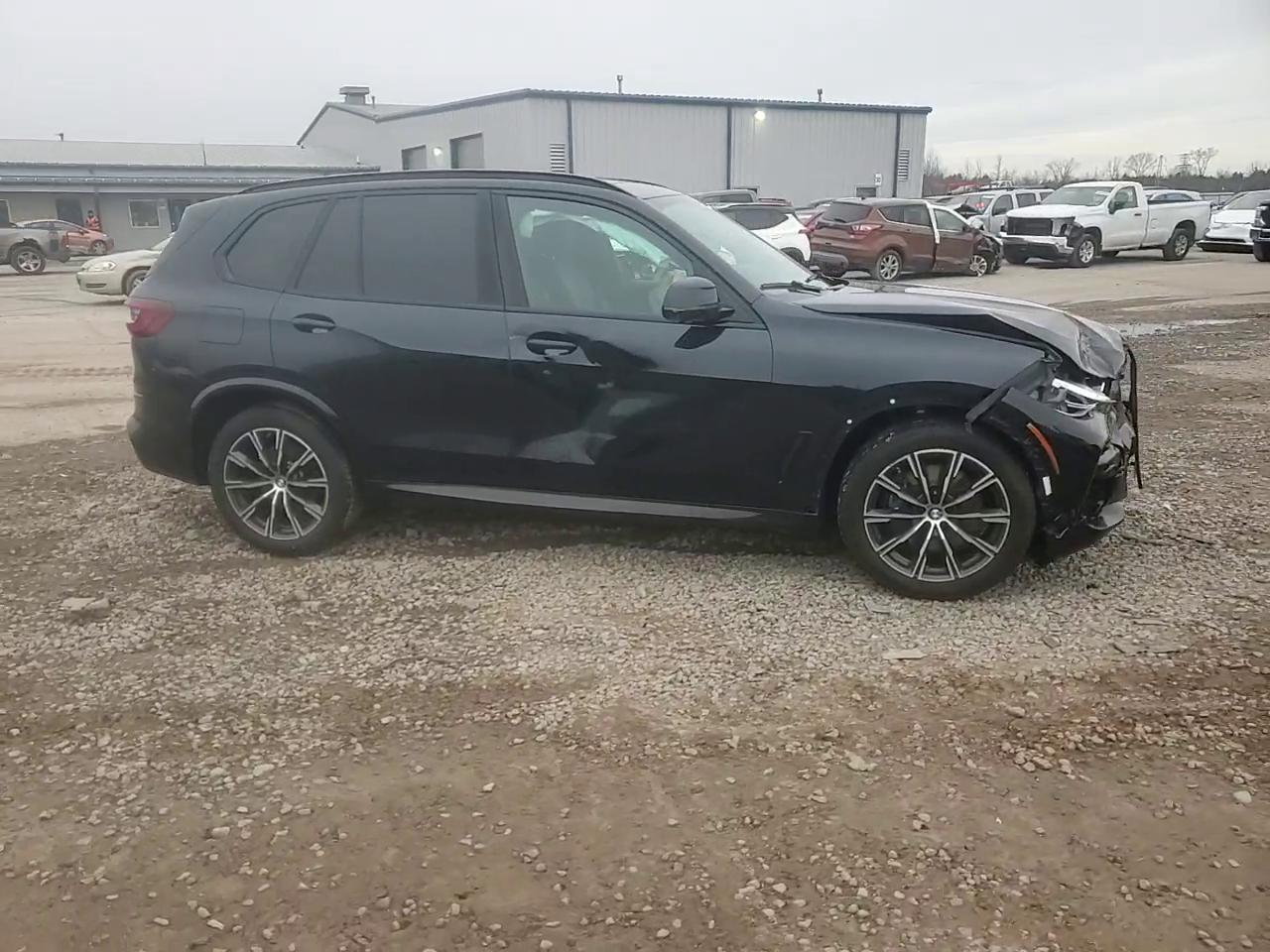 Фото: 5UXCR6C06P9P20229