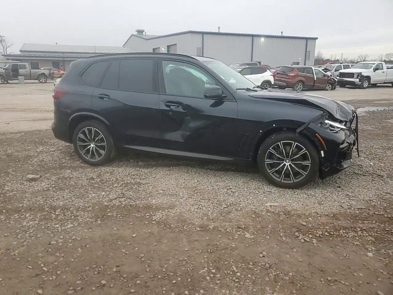 Фото: 5UXCR6C06P9P20229