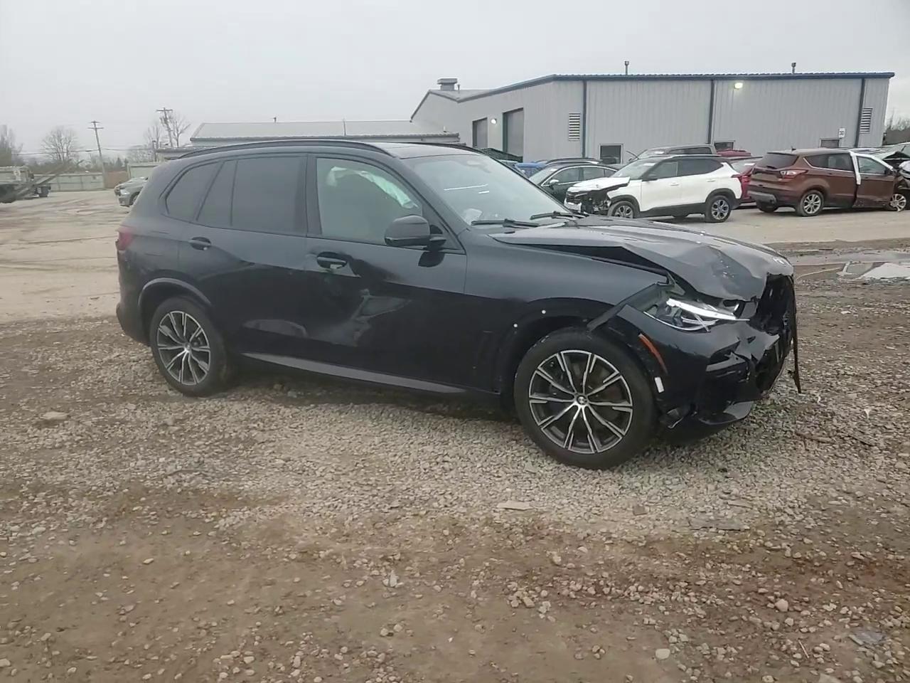 Фото: 5UXCR6C06P9P20229