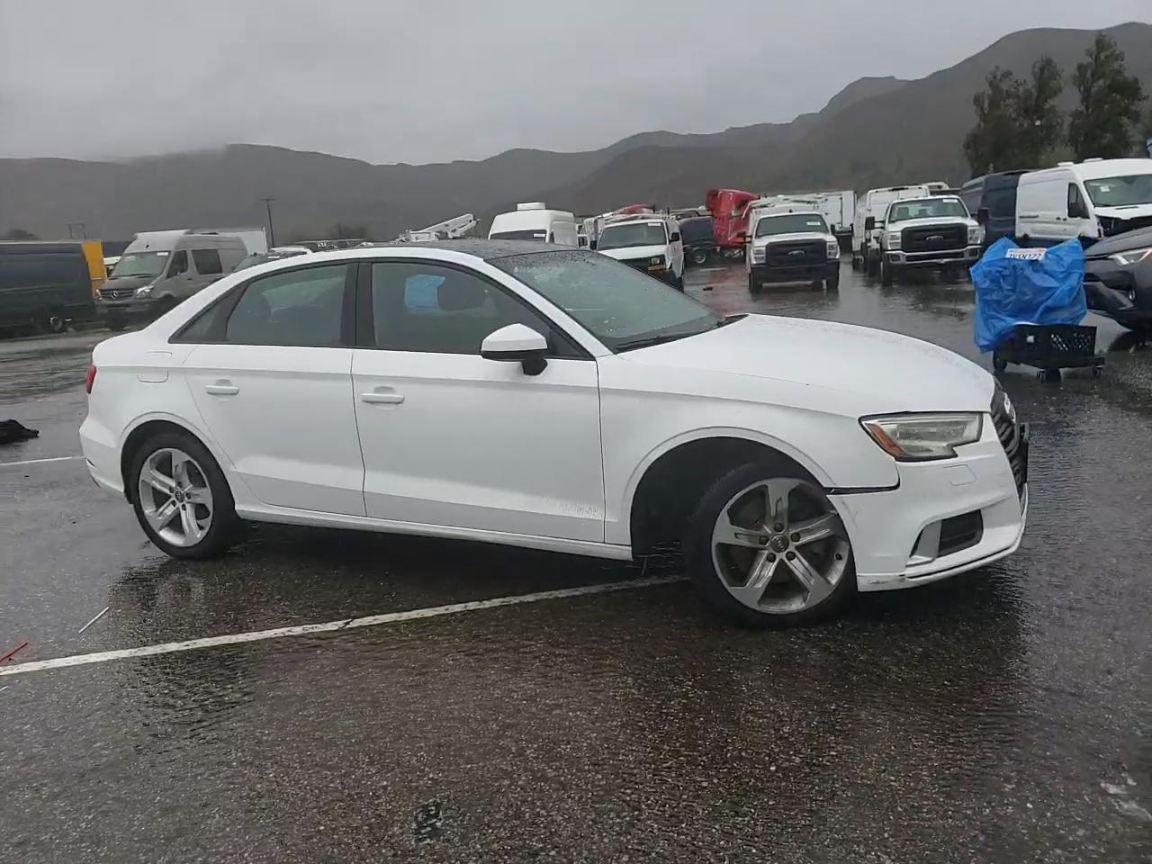 Фото: WAUB8GFF2H1020520