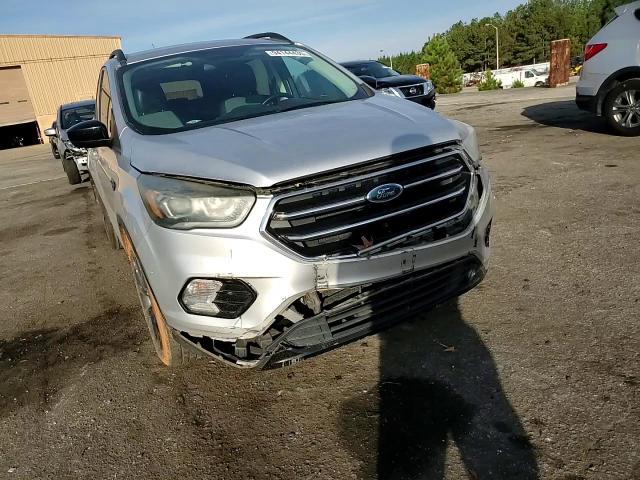 2017 Ford Escape Se VIN: 1FMCU0GDXHUD34191 Lot: 94144435