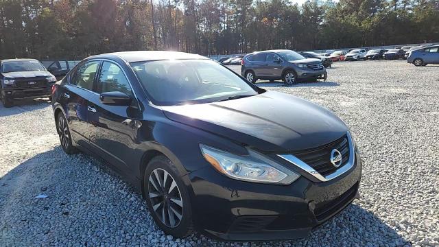 2017 Nissan Altima 2.5 VIN: 1N4AL3AP4HN360174 Lot: 93384325