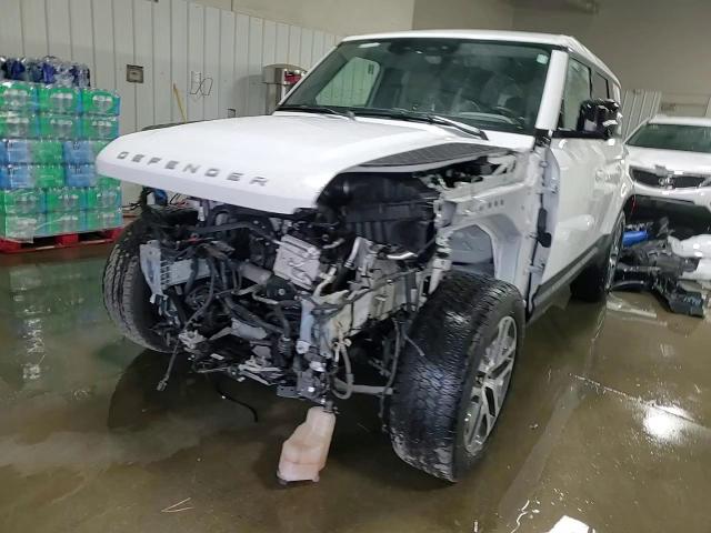 2024 Land Rover Defender 110 S VIN: SALEJ7EX1R2283617 Lot: 94356705