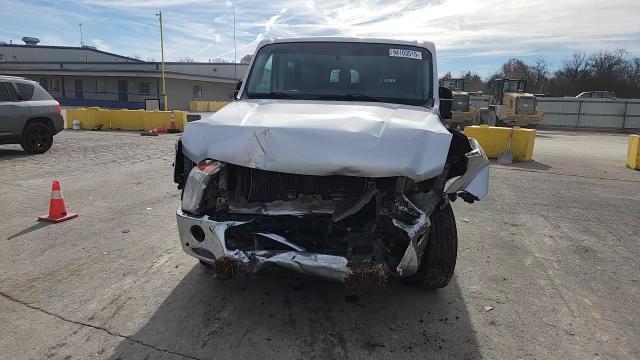 2015 Nissan Nv 3500 S VIN: 5BZAF0AA2FN852954 Lot: 94103515