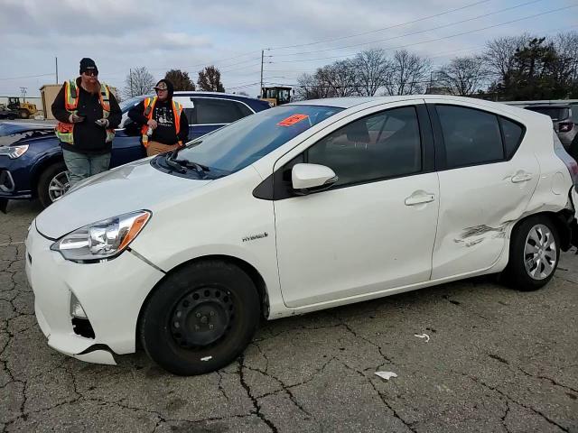 2013 Toyota Prius C VIN: JTDKDTB38E1575258 Lot: 93696735