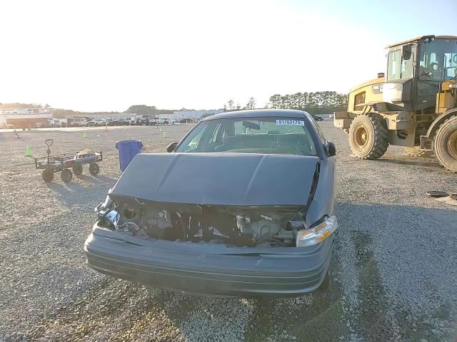 1996 Ford Crown Victoria Lx VIN: 2FALP74W4TX209561 Lot: 91763175