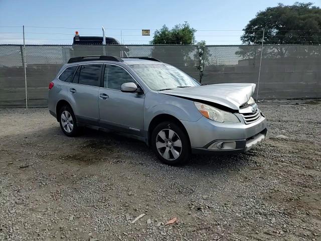2010 Subaru Outback 2.5I Limited VIN: 4S4BRBKC6A3310263 Lot: 92493405