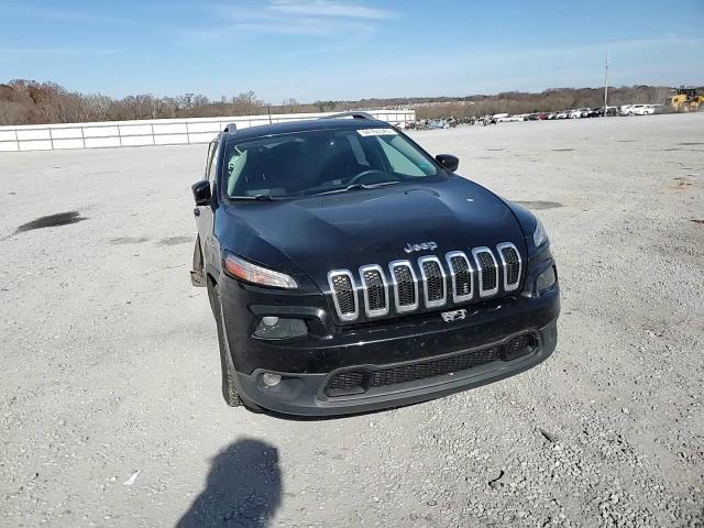 2018 Jeep Cherokee Latitude VIN: 1C4PJLCB1JD566222 Lot: 94166345