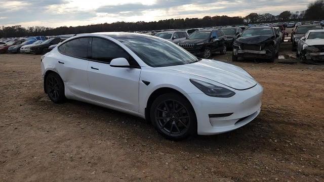 2022 Tesla Model 3 VIN: 5YJ3E1EB2NF266515 Lot: 93884445