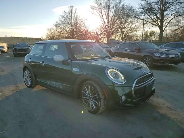 2016 Mini Cooper S VIN: WMWXP7C58G2A43929 Lot: 94250015