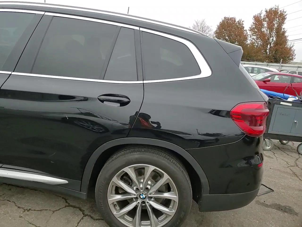 Фото: 5UXTR9C58JLC76846