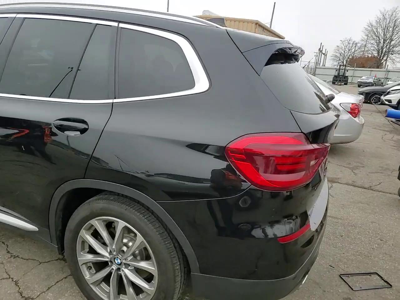 Фото: 5UXTR9C58JLC76846