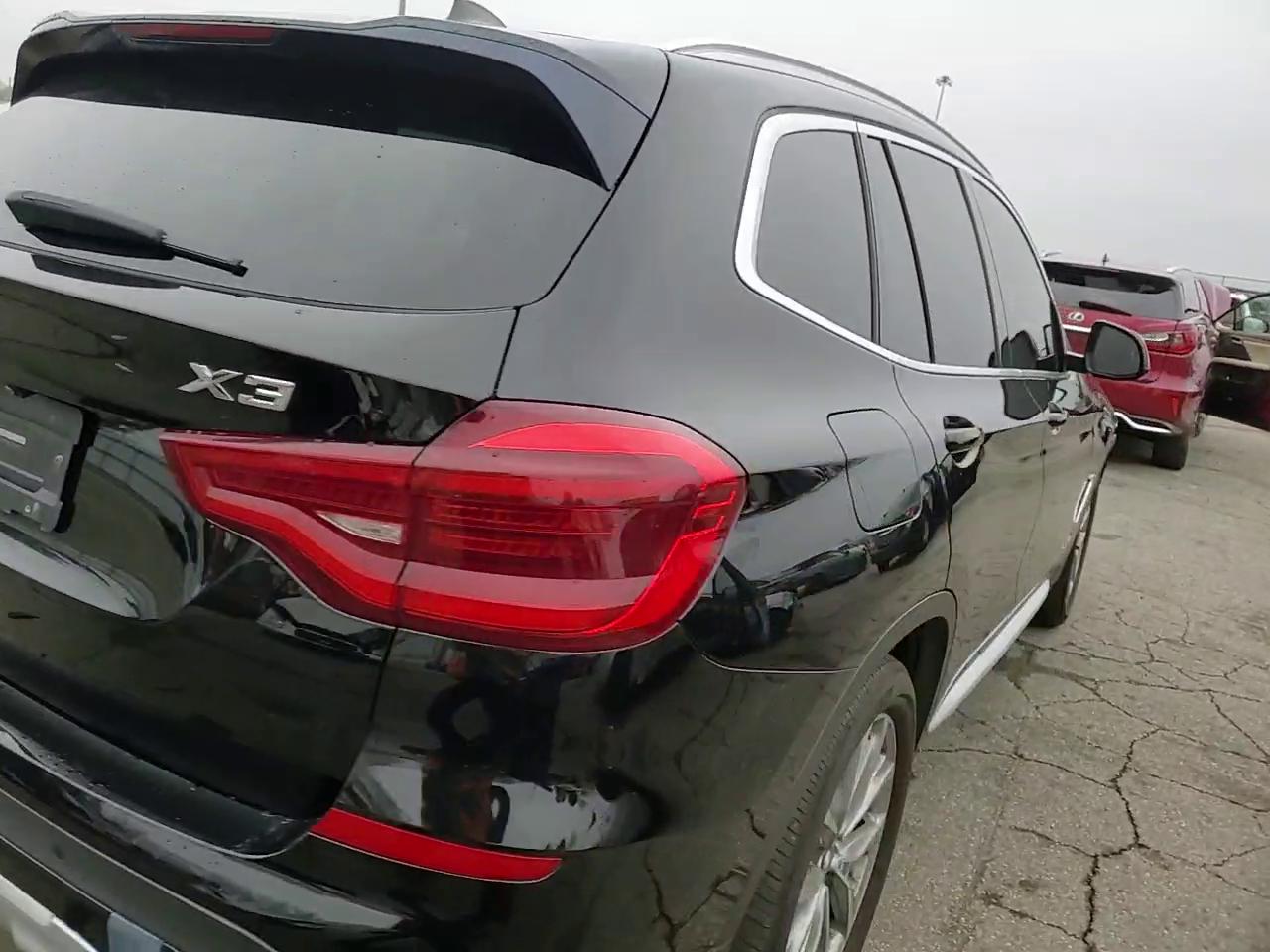 Фото: 5UXTR9C58JLC76846