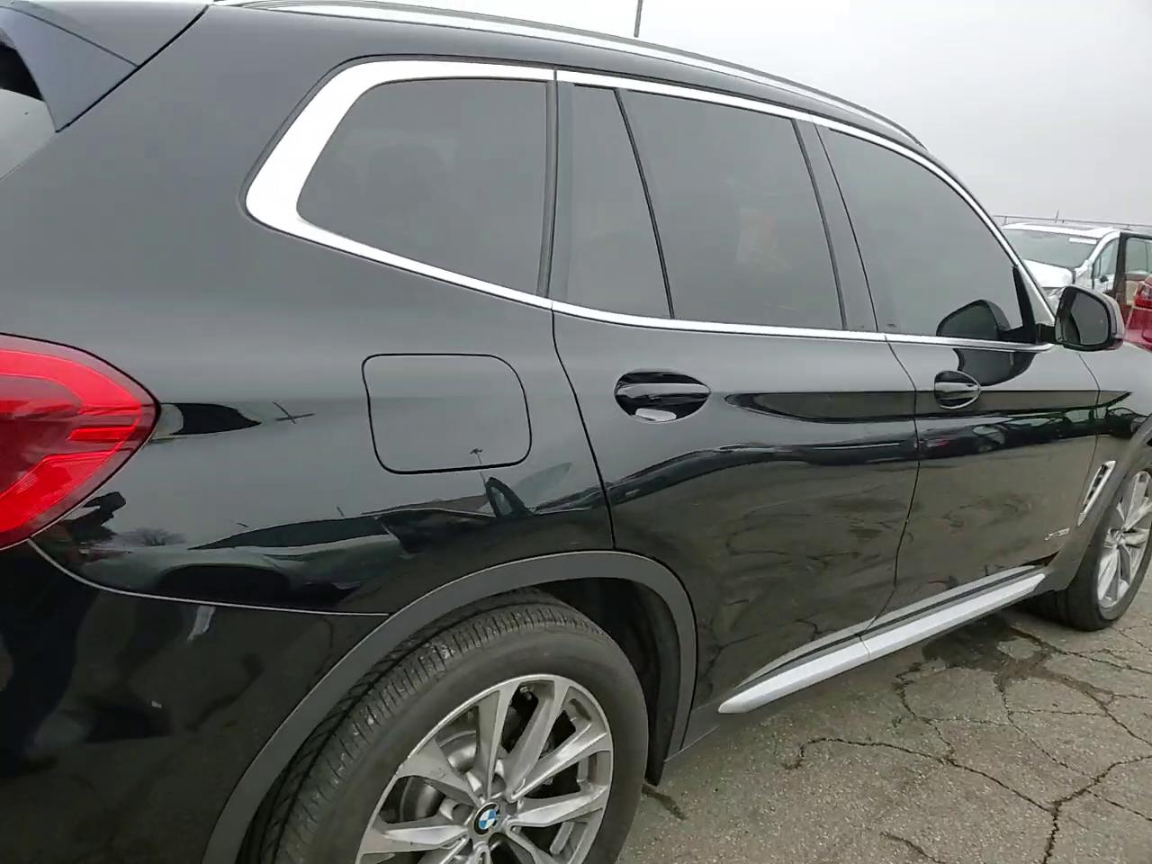 Фото: 5UXTR9C58JLC76846