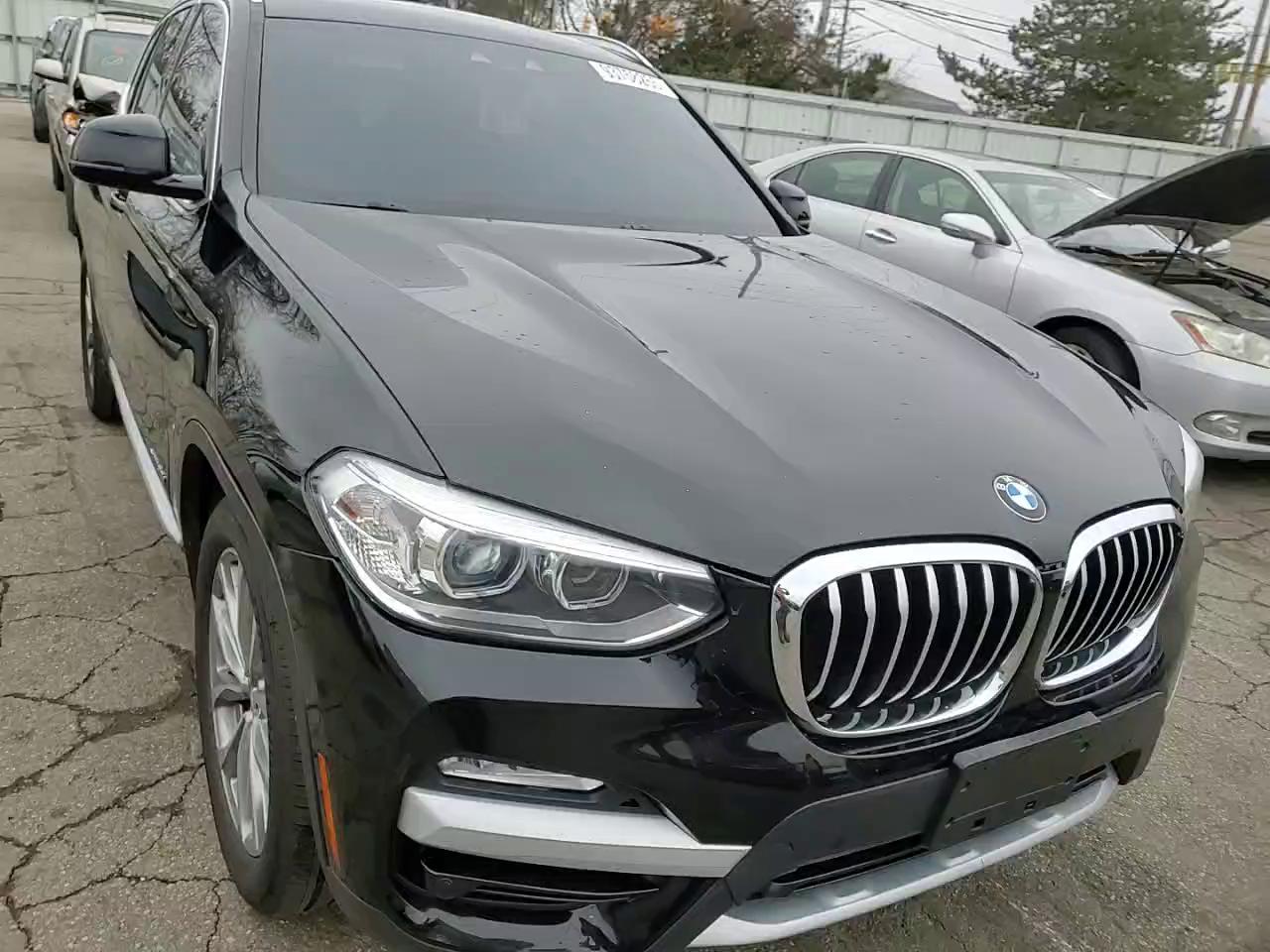 Фото: 5UXTR9C58JLC76846